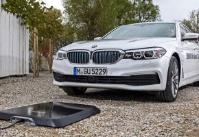 Беспроводная зарядка для BMW 530e iPerformance 