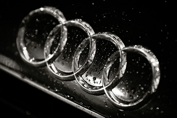 Обои: логотип Audi