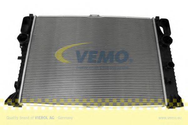 VEMO V30601290 Радіатор, охолодження двигуна