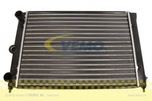 VEMO V15605011 Радіатор, охолодження двигуна